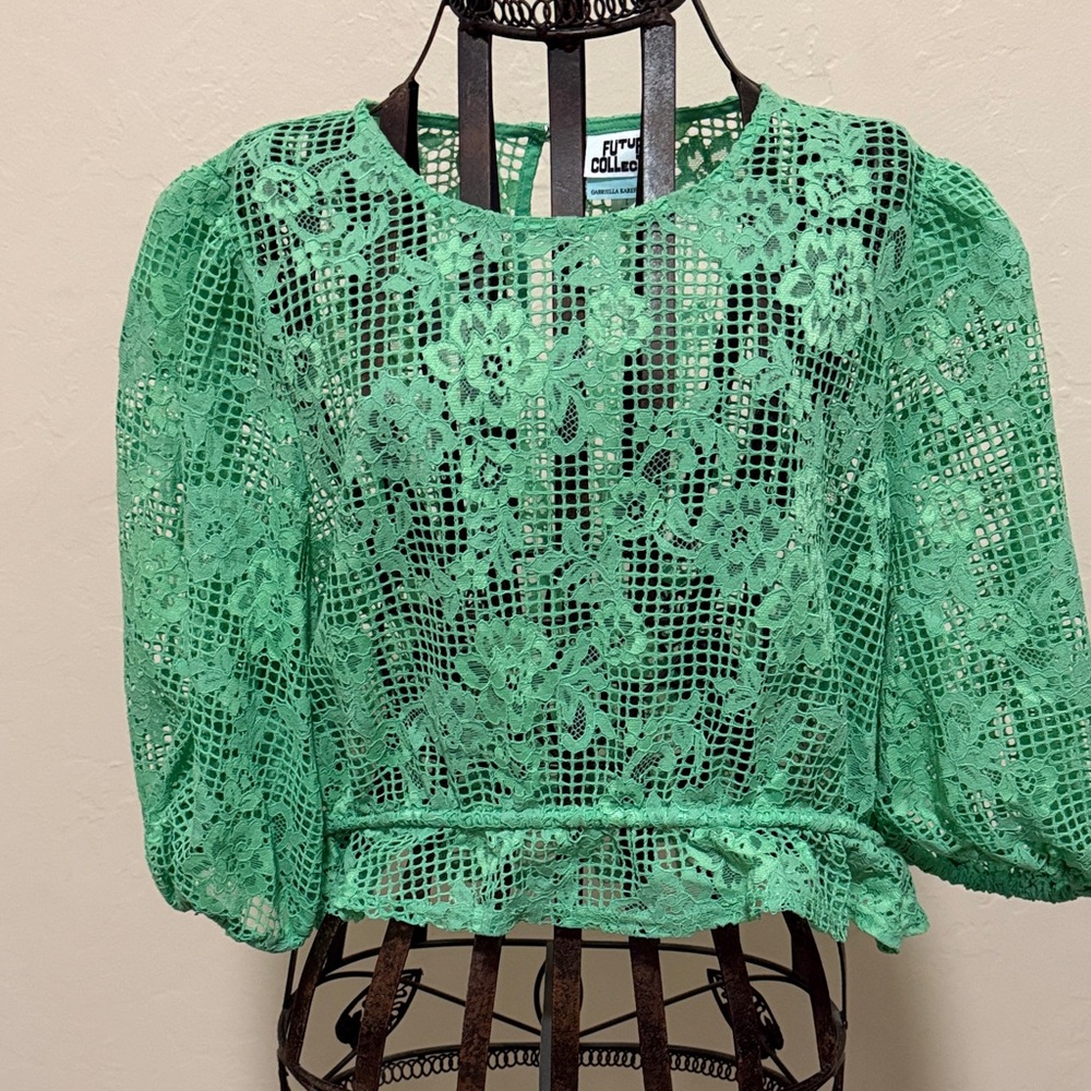 Green Lace top